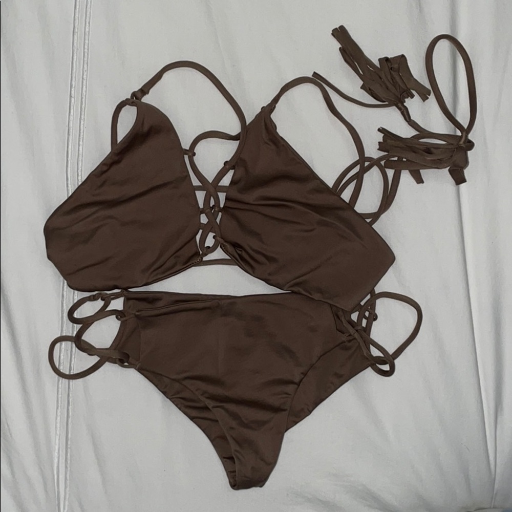 Indah Bikini
